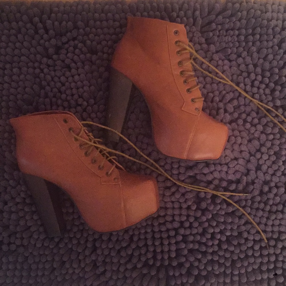 Brown 5 inch booties 🔥🔥🔥